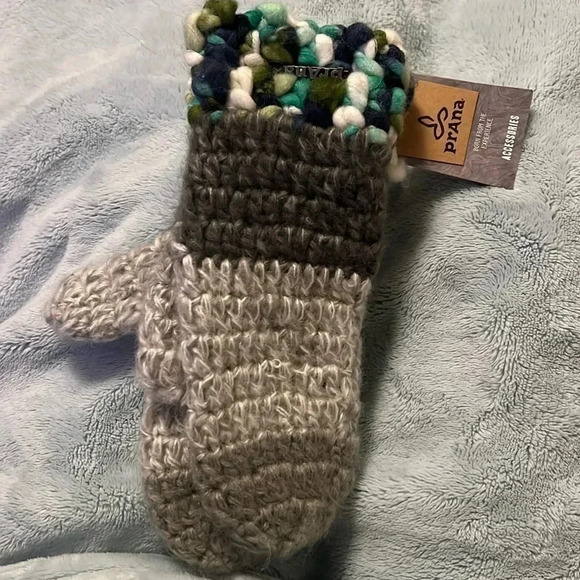 PrAna Unisex Joely Mittens One Size Mint Color NWT - Picture 2 of 4